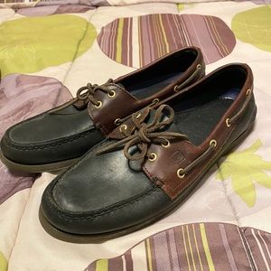 Sperry boat shoes